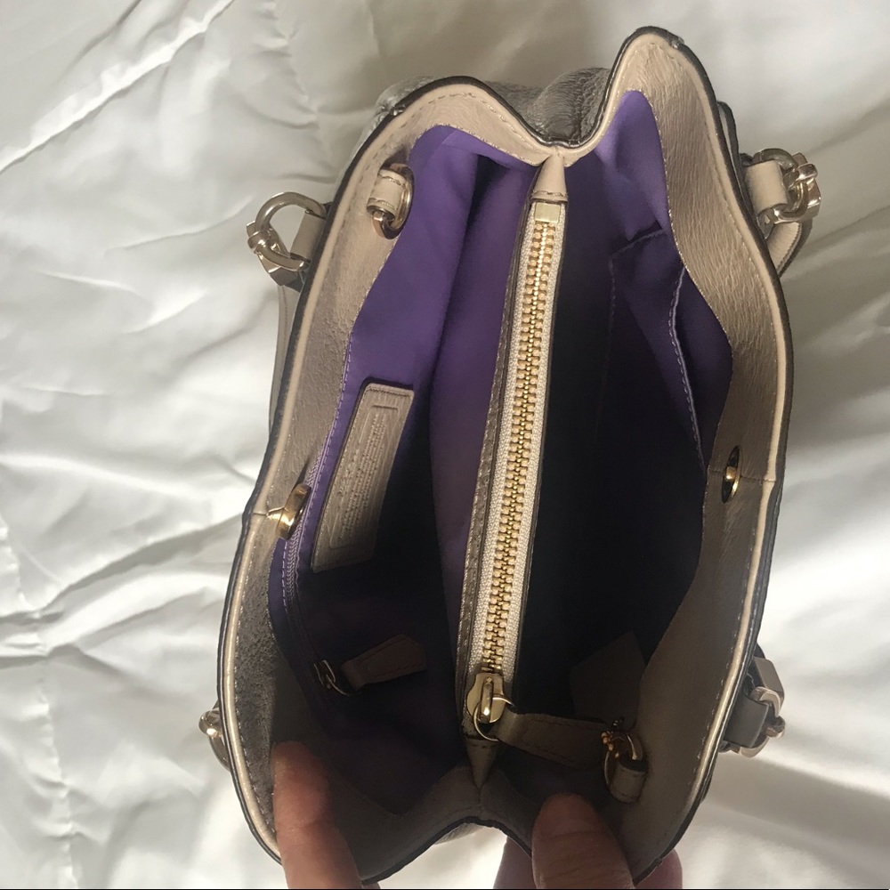Coach Handbag - Picture 5 of 9
